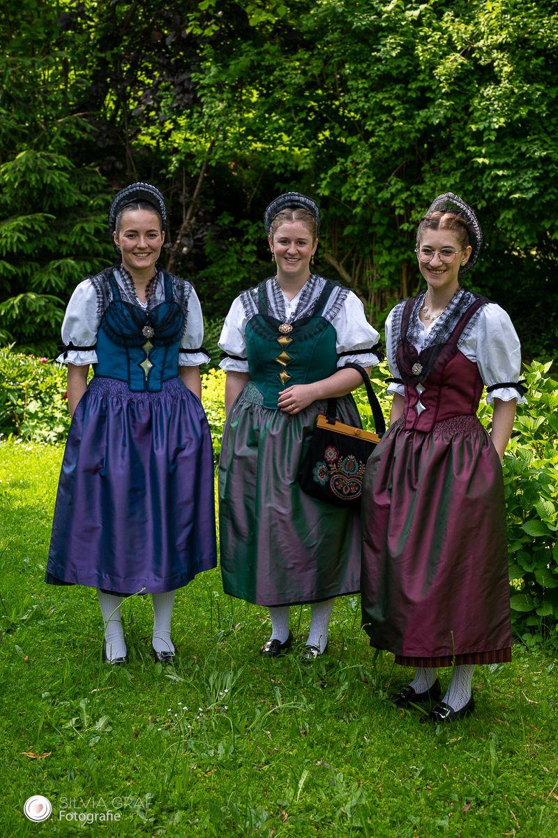 100 Jahre Frauen-Sonntagstracht