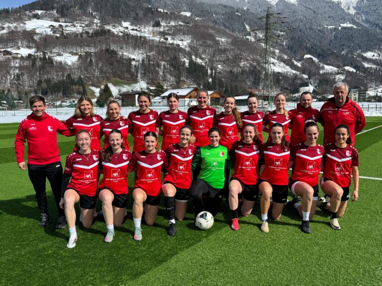MannschaftsFotoFCBFrauenTrainingslager2026